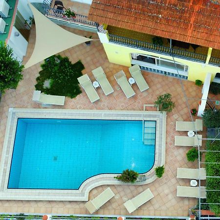 Hotel Ape Regina Casamicciola Terme Kültér fotó