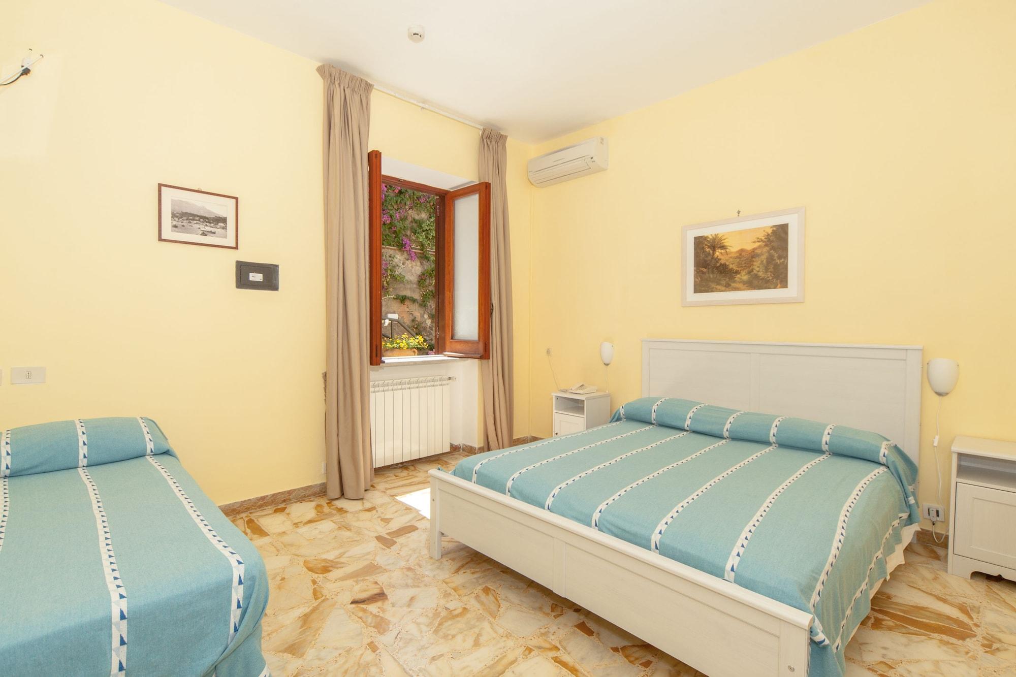 Hotel Ape Regina Casamicciola Terme Kültér fotó