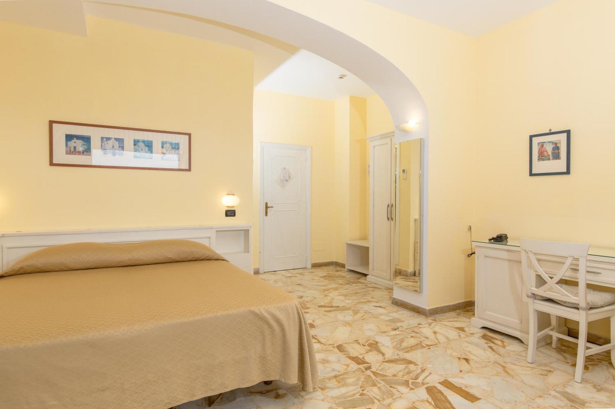 Hotel Ape Regina Casamicciola Terme Kültér fotó