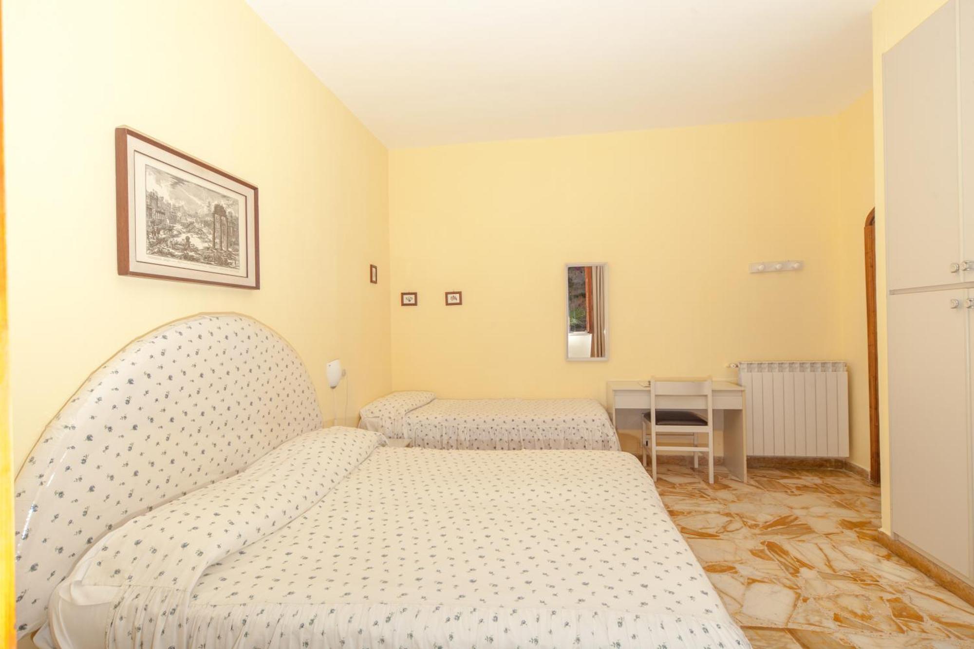 Hotel Ape Regina Casamicciola Terme Szoba fotó