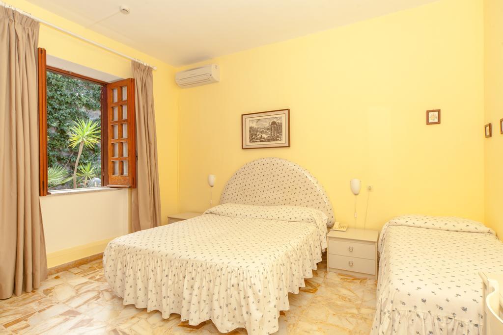 Hotel Ape Regina Casamicciola Terme Kültér fotó